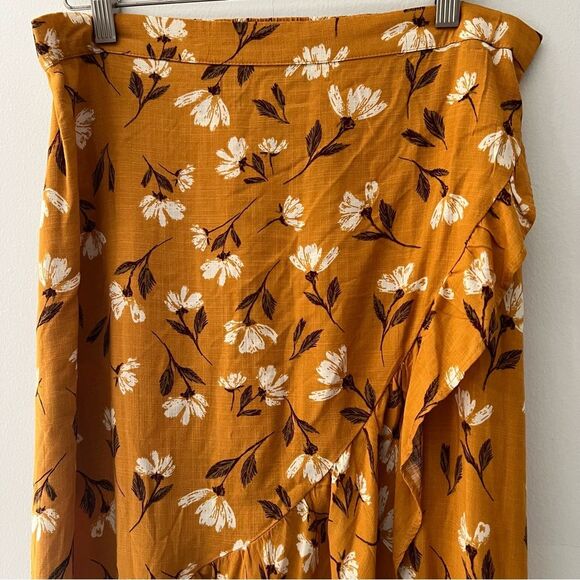 Tiered Wrap Skirt Maxi Floral Ruffle  Gold Size Large Cottage Boho Gypsy Peasant - Picture 2 of 9